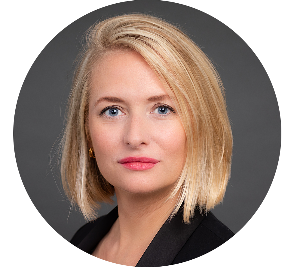 Céline CHAPMAN est une avocate associée fondatrice chez COLMAN Avocats, où elle exerce avec distinction dans les domaines du droit bancaire, du droit pénal des affaires et du droit commercial. Reconnue pour son expertise pointue et sa vision stratégique, Céline allie rigueur intellectuelle et créativité pour défendre les intérêts de ses clients avec une efficacité remarquable. Son rôle de fondatrice lui confère une compréhension unique des défis que rencontrent les entreprises et les individus dans le paysage juridique actuel. Passionnée par son métier, elle s'engage à offrir un accompagnement sur mesure et des solutions innovantes, faisant d'elle un pilier central de l'équipe COLMAN Avocats et une alliée précieuse pour ses clients.