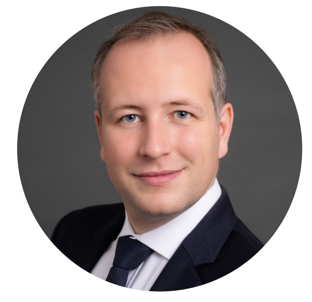 Gaël Collin est un associé fondateur chez COLMAN Avocats, spécialisé en droit du commerce, droit pénal des affaires, mandat immobilier et copropriété. Sa vaste expertise et son approche stratégique du droit font de lui un pilier essentiel au sein du cabinet. Gaël se distingue par sa capacité à offrir des conseils juridiques précis et adaptés, s'appuyant sur une compréhension approfondie des enjeux commerciaux et immobiliers. En tant que mandataire immobilier, il apporte une valeur ajoutée unique à ses clients en naviguant avec aisance à travers les complexités du marché immobilier et de la gestion de copropriété. Engagé et passionné, Gaël Collin incarne l'excellence et l'innovation dans sa pratique, renforçant le succès et la réputation de COLMAN Avocats auprès d'une clientèle diverse.